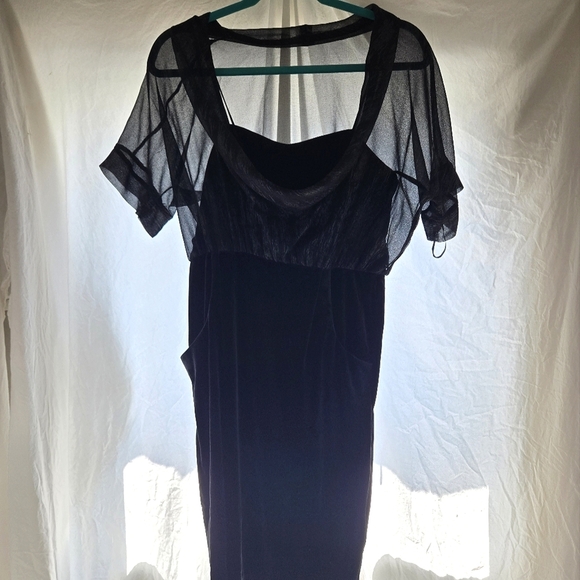 Fancy Velvet Dress EUC - Picture 1 of 8